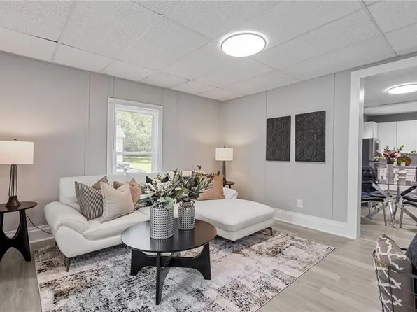 307 S Joyner St, Gibsonville, NC 27249
