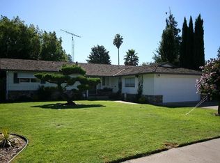 4851 Da Rosa Dr, Sacramento, CA 95822