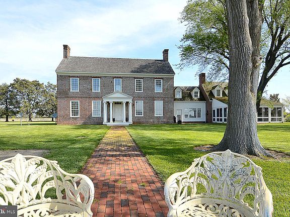 4th image of 10373 Locust Point Rd