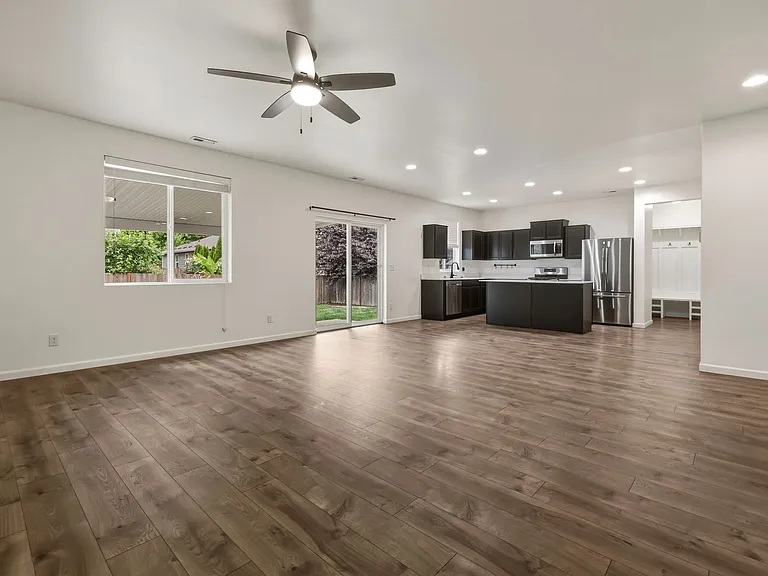 7003 Alta Vista Dr SE — Photo 9