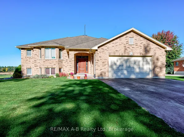 194 Station Rd, Perth South, ON N0K 1X0