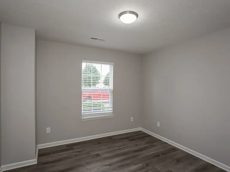 152 Heartwood Hl — Photo 9