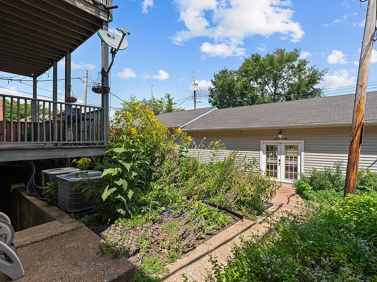 Rear courtyard