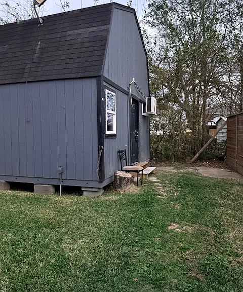 9106 Bertwood St #D — Photo 5