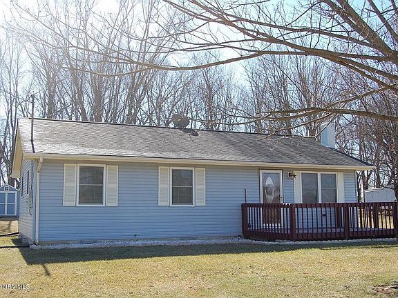 3rd image of 2241 Viewland Cir