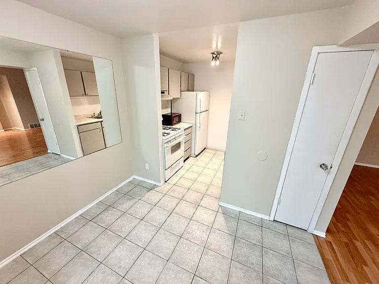 495 E Creekside Cir #D — Photo 12