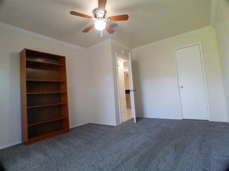 6350 Crestside Dr — Photo 17