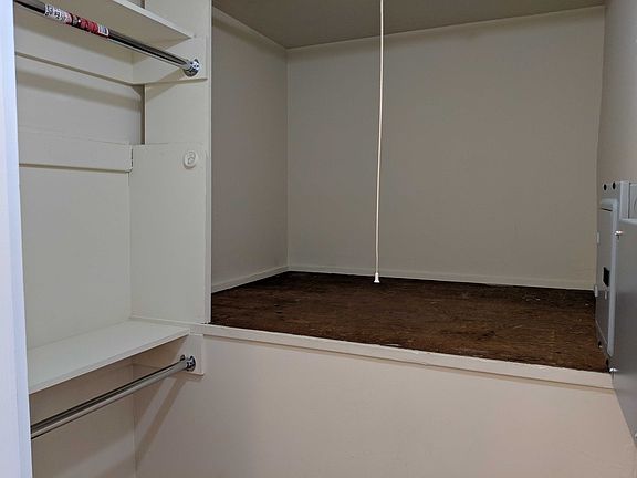 3rd image of 324 Pennsylvania Ave APT 2