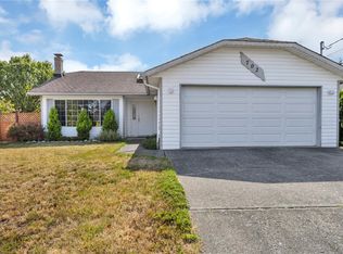 702 Forsyth Ave, Parksville, BC V9P 1E7