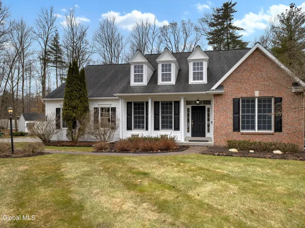 13 Dawson Lane, Clifton Park, NY 12065