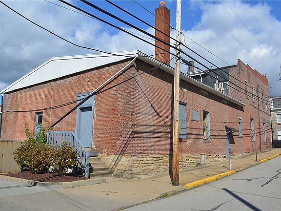 3rd image of 208/210/212/214 E Main St