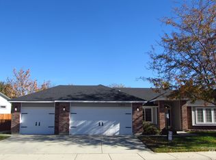 1940 N Aronmink Way, Meridian, ID 83646