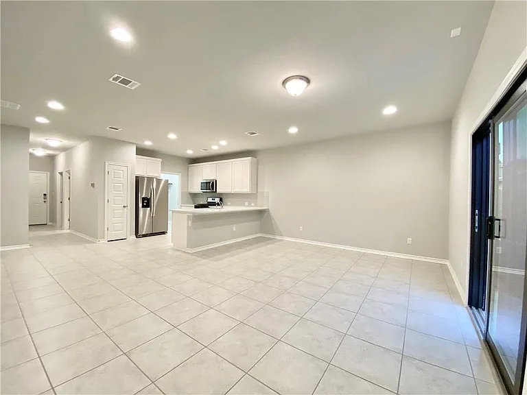1701 Yaupon Grove Ln — Photo 23