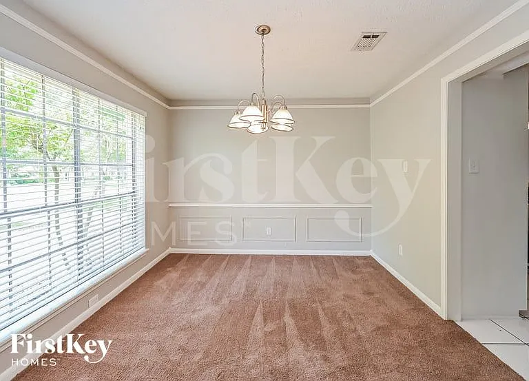 16010 Pebble Bend Dr — Photo 6