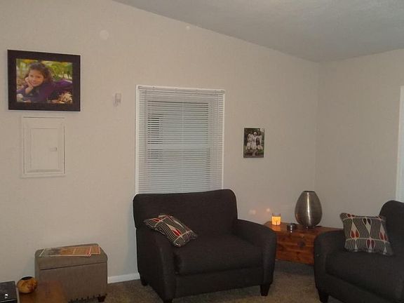 5th image of 1322 Barclay Dr