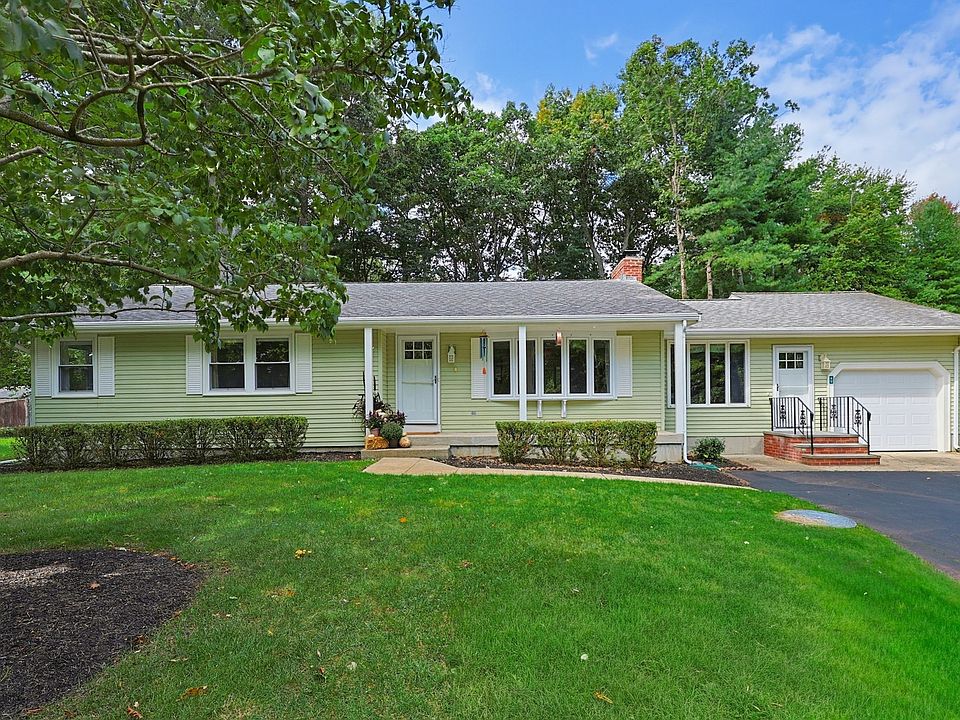1st image of 45 Surrey Dr