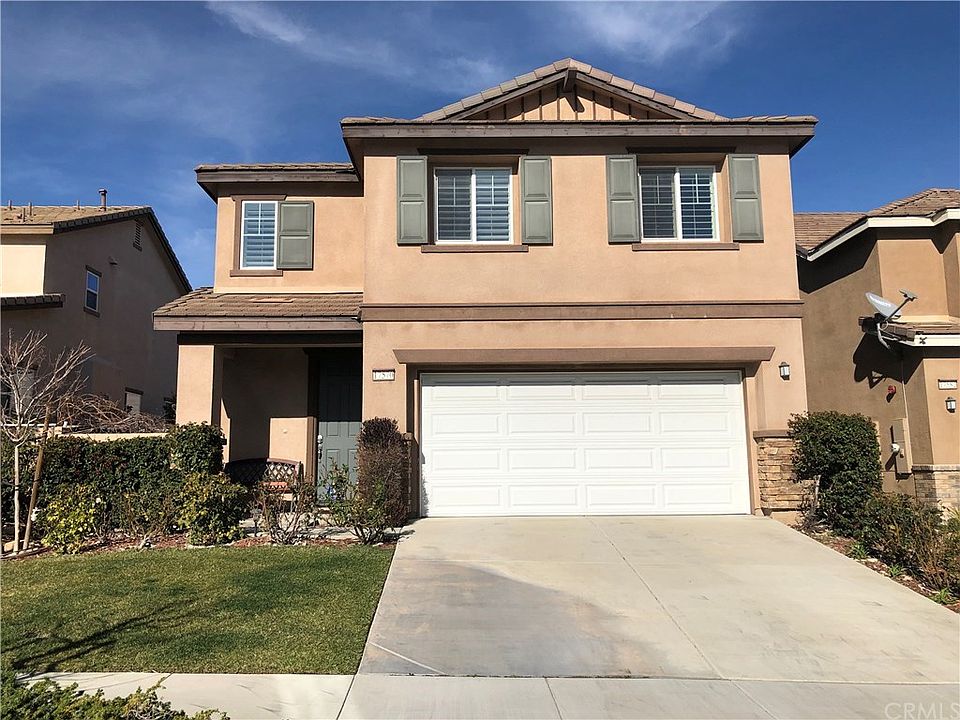 1st image of 17570 Comfrey Dr