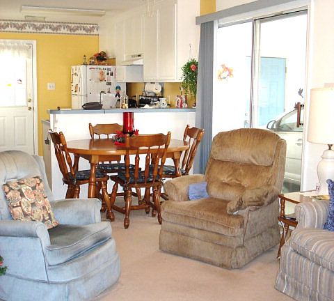 4th image of 117 Killian Ct