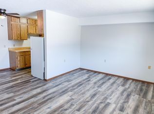 310 W Bert St #42 & 46, Lake Crystal, MN 56055