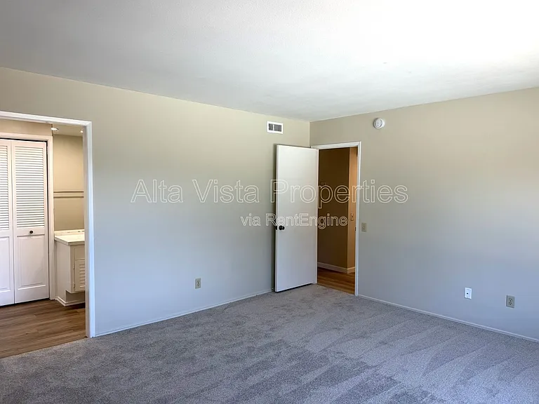 12480 Escala Ln — Photo 19