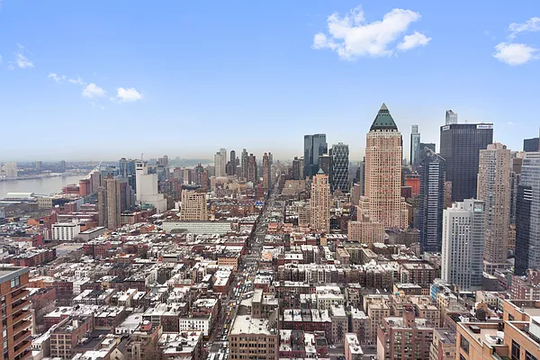 Rented by Douglas Elliman | media 8