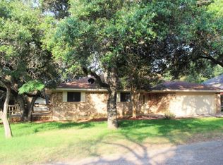 8 Jesse James Dr, Morgans Pt Resort, TX 76513