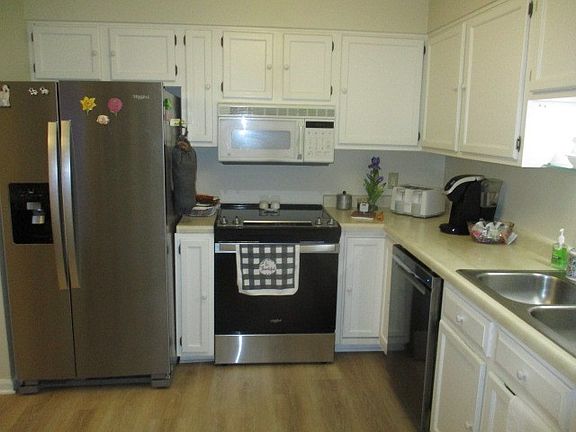 4th image of 200 Sanders Ferry Rd APT 2301