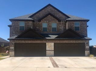 915 Chaparral Trl, Midlothian, TX 76065
