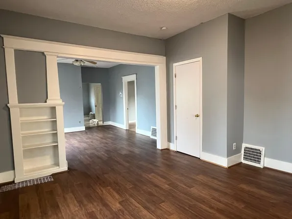 780 Dodd Rd, West Saint Paul, MN 55118