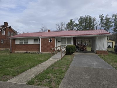 1533 S Howard Ave, Covington, VA, 24426