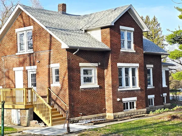 1265 Elizabeth St, Joliet, IL 60435