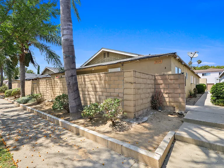 3025 Garnet Ln #B — Photo 1