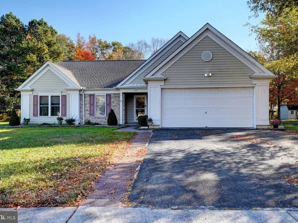 102 Falmouth Way, Dover, DE 19904