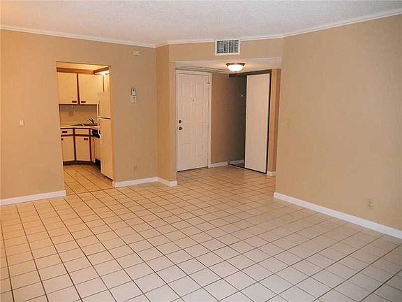 3rd image of 2672 Carambola Cir N #1756
