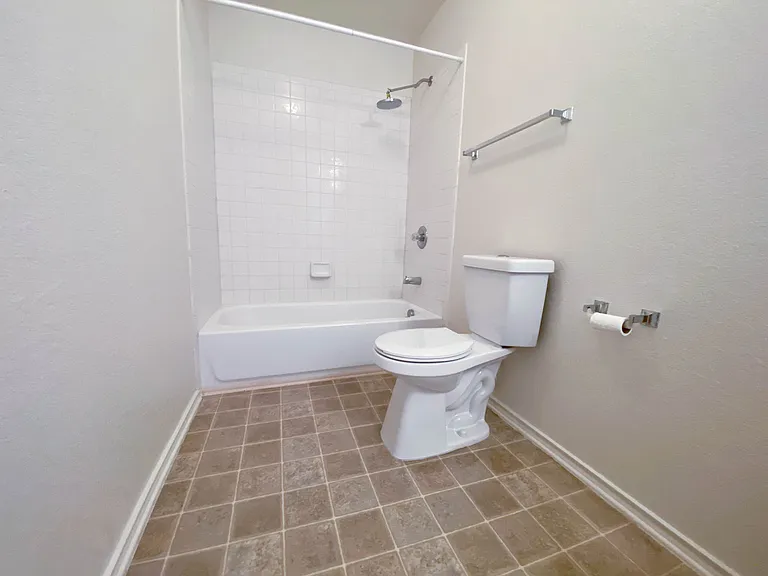 3215 Northwest Blvd — Photo 21