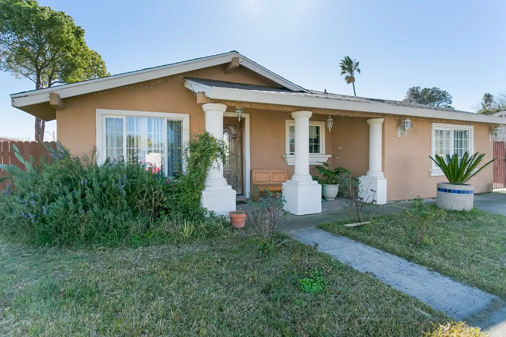 7736 Millroy Way photo 1