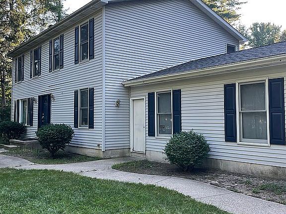 4th image of 2455 N Jefferson Rd