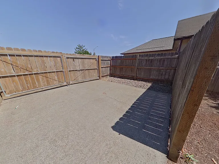 910 Arrow Leaf Ave — Photo 4