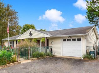 212 7th St, Barnegat, NJ 08005