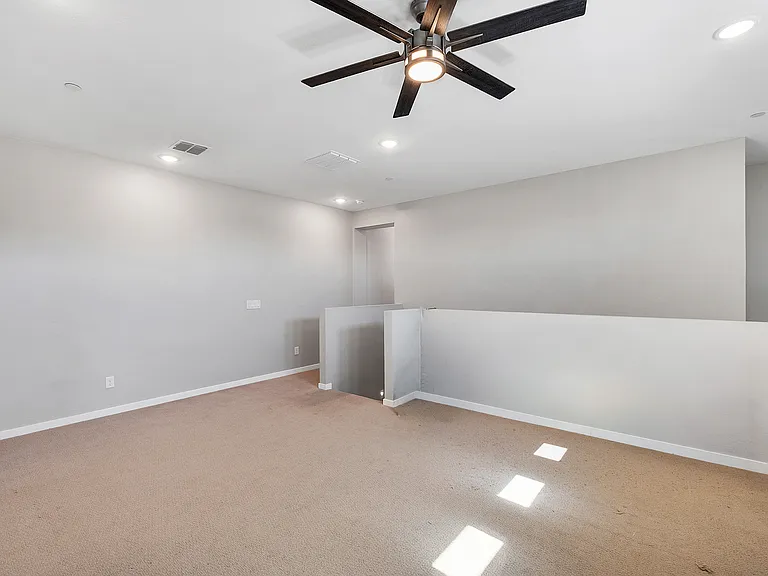 14027 W Desert Flower Dr — Photo 11