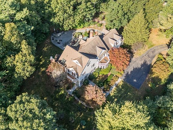 2nd image of 74 Ridge Rd