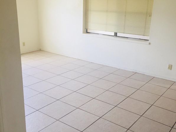 1026 N 77 Sunshine Strip APT 11