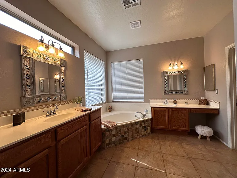 3821 N Red Sky Cir — Photo 10