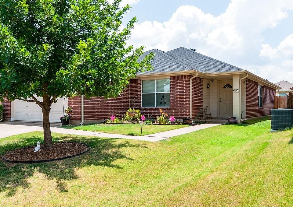 1st image of 4936 Meadow Trails Dr