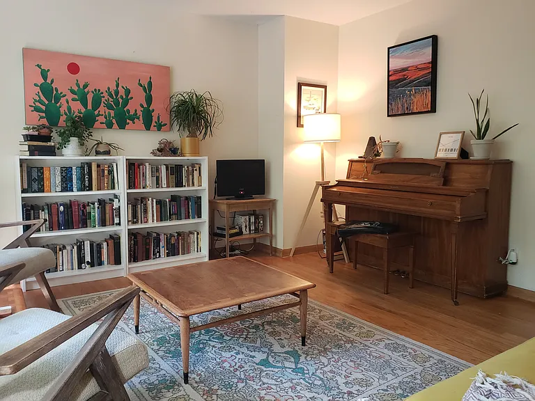 3314 Quincy Ave — Photo 2