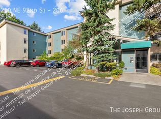 2210 NE 92nd St APT 206, Seattle, WA 98115