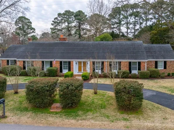 1103 Ditchley Rd, Virginia Beach, VA 23451