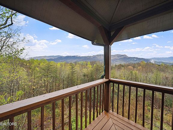 5th image of 510 Wildflower Ridge Rd