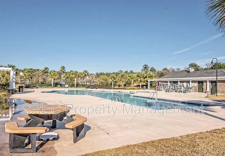 3639 Bagley Dr — Photo 21