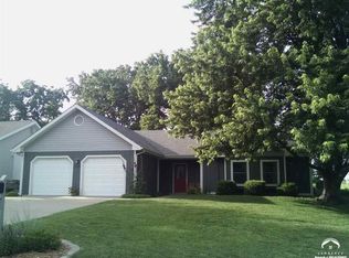 3804 Stetson Dr, Lawrence, KS 66049